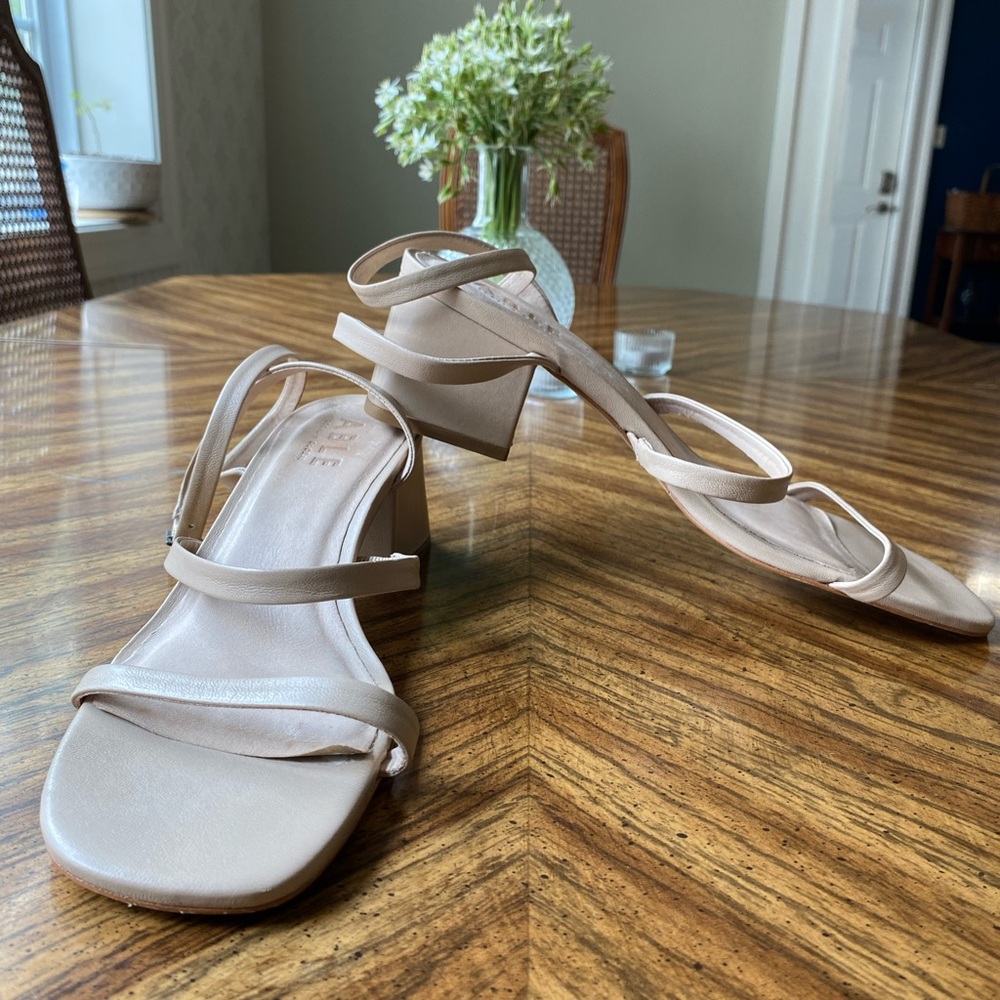 ABLE Women's Size 10 Leather Strap Heels in Ivory